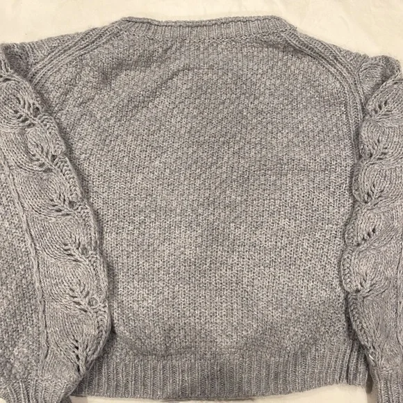 Victoria’s Secret women’s sweater, size extra small - Picture 5 of 5